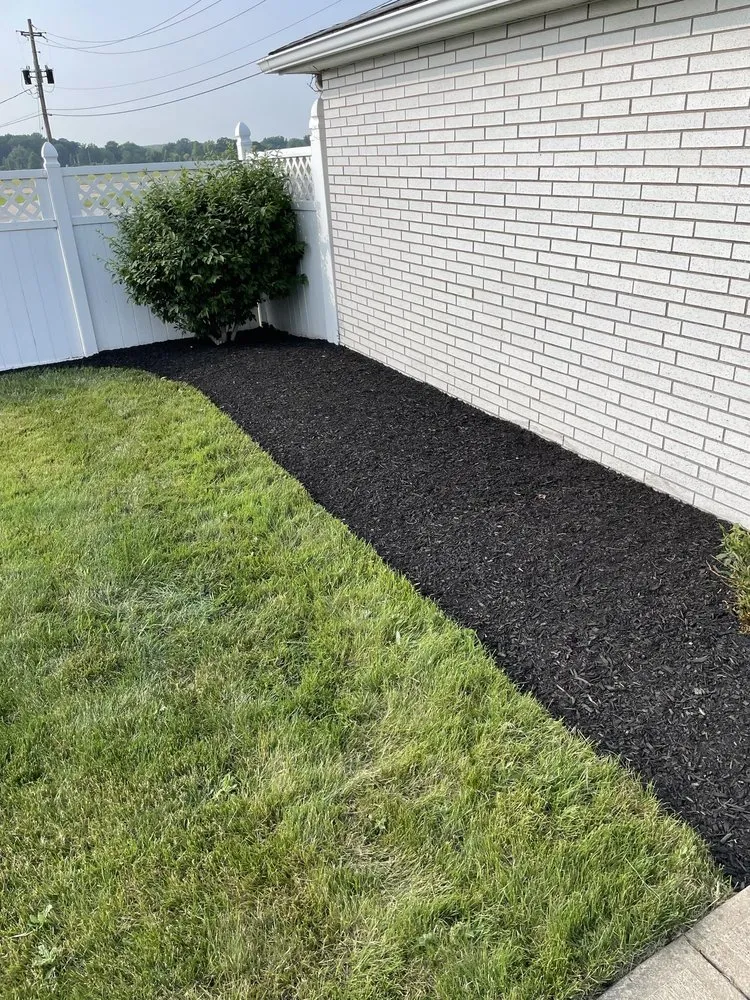 Affordable residential landscaping experts serving Lorain, OH - K&C Landscaping