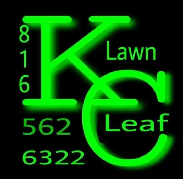 Expert lawn care service experts serving Kansas City, MO - K.C. Lawn and Leaf