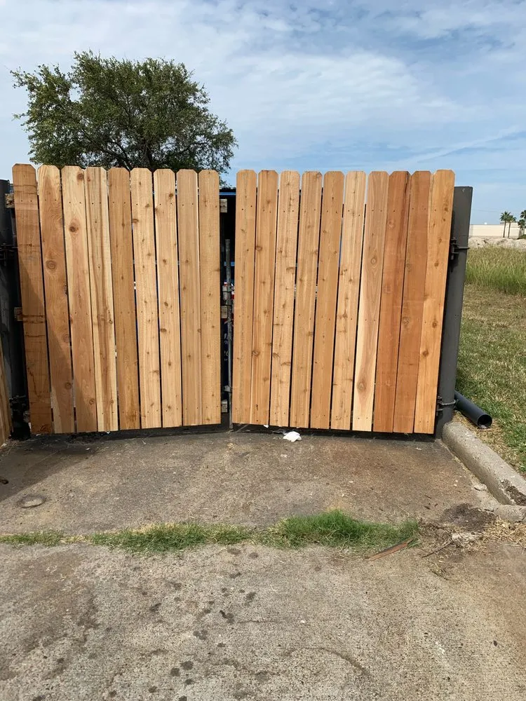 Trusted residential landscaping experts serving Baytown, TX - KC Lawn and Maintenance