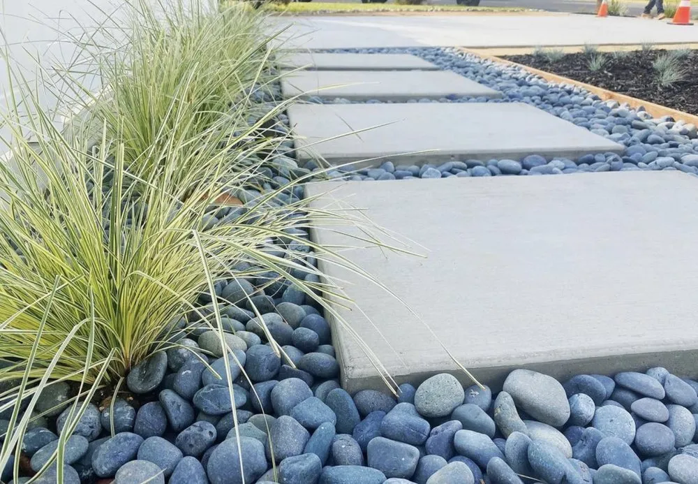 Professional yard maintenance in Kansas City, KS - KC Prime Landscaping