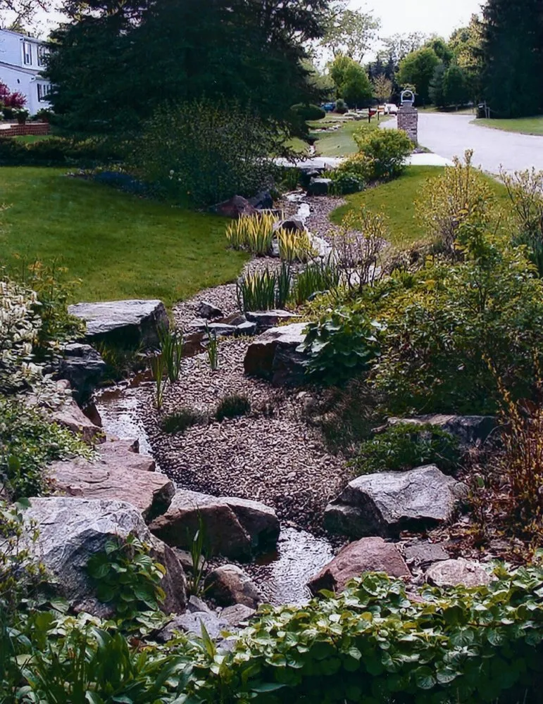 Custom outdoor landscaping experts serving Milan, MI - KC Runciman Landscapes