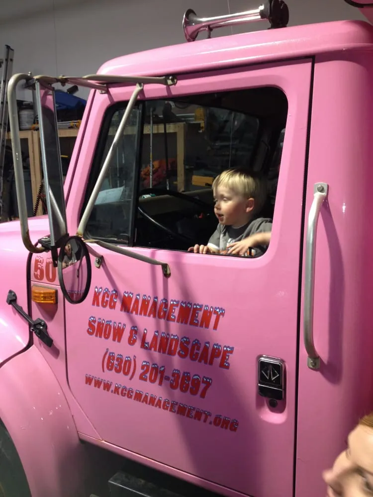 Reliable landscape installation for outdoor upgrades across Gilberts, IL - KCG Management