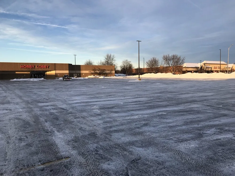 Professional lawn care service for residential properties in Gilberts, IL by KCG Management