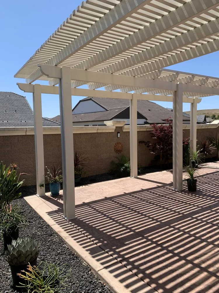 Custom lawn mowing service in Brentwood, CA by KD Landscape