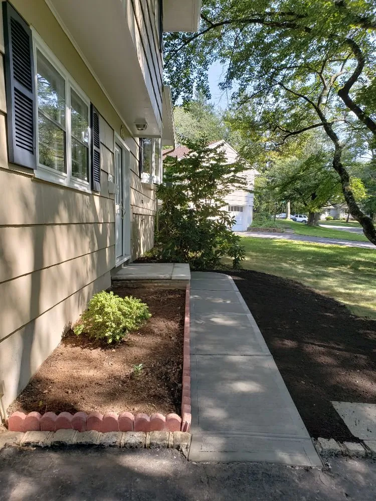 Affordable garden landscaping for homes in Plainfield, NJ by KD Landscaping & Construction