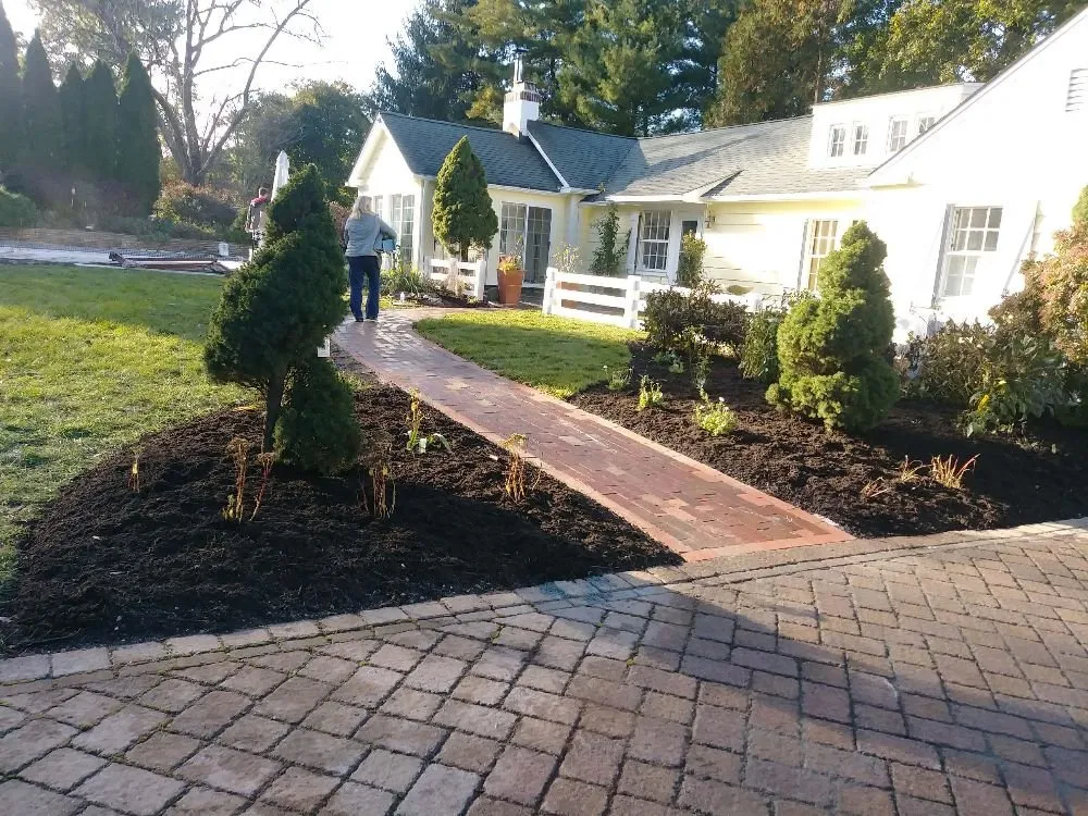 Local yard cleanup service experts serving Plainfield, NJ - KD Landscaping & Construction