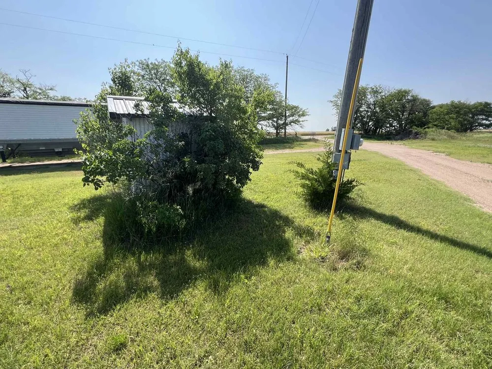 Top-rated yard maintenance with custom design in Hesston, KS by KD Lawn & Tree