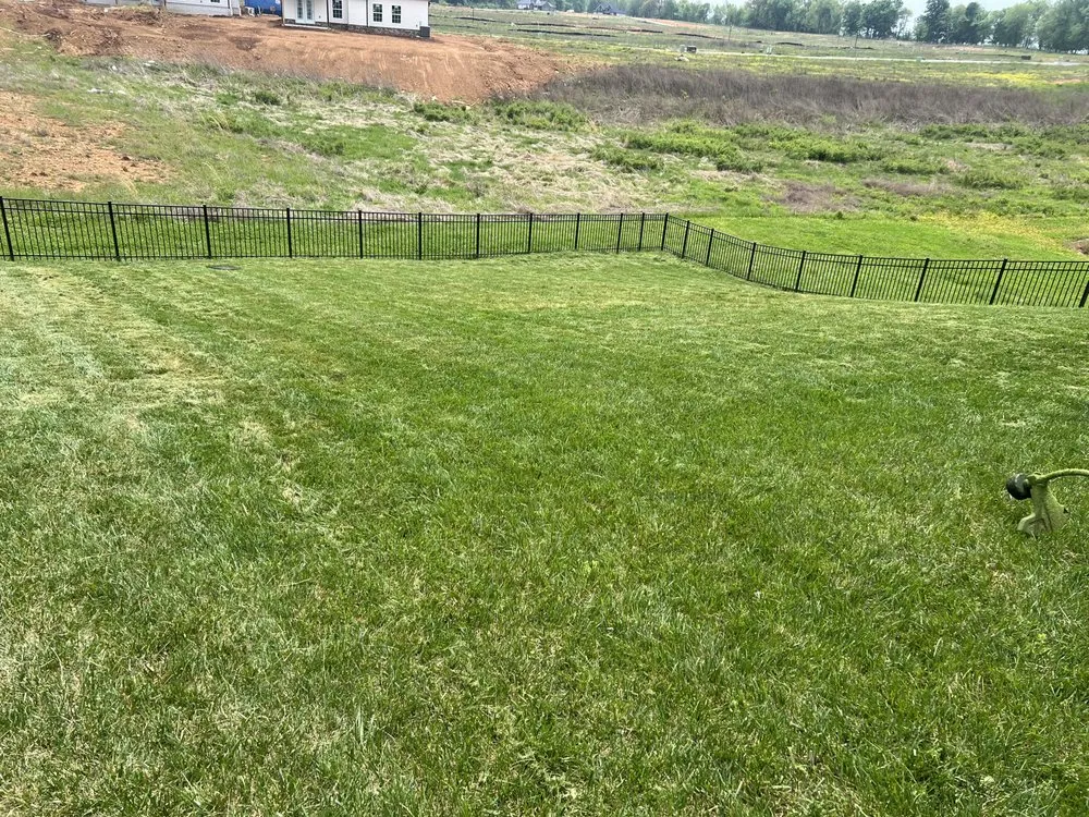 Custom yard maintenance in Clarksville, TN by KDH Services