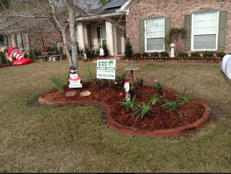 Custom lawn care service in Laplace, LA by KD's Lawn Care