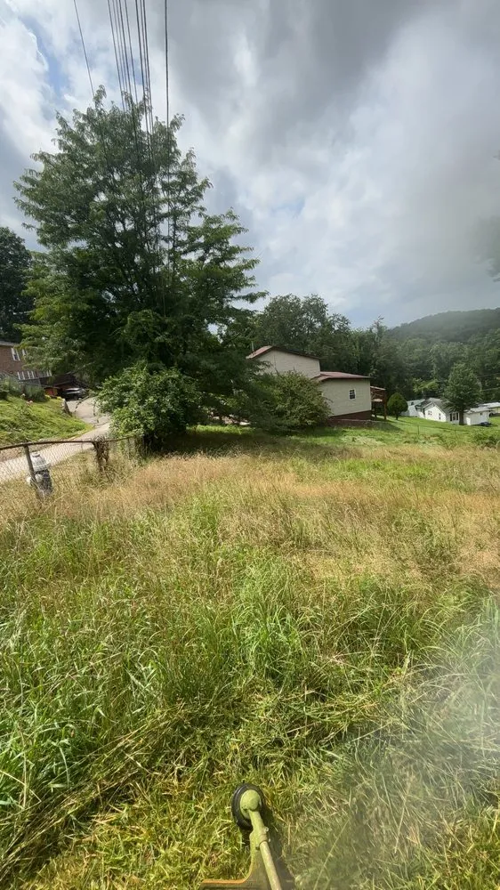 Custom yard maintenance near you in Tornado, WV by K&E Landscaping