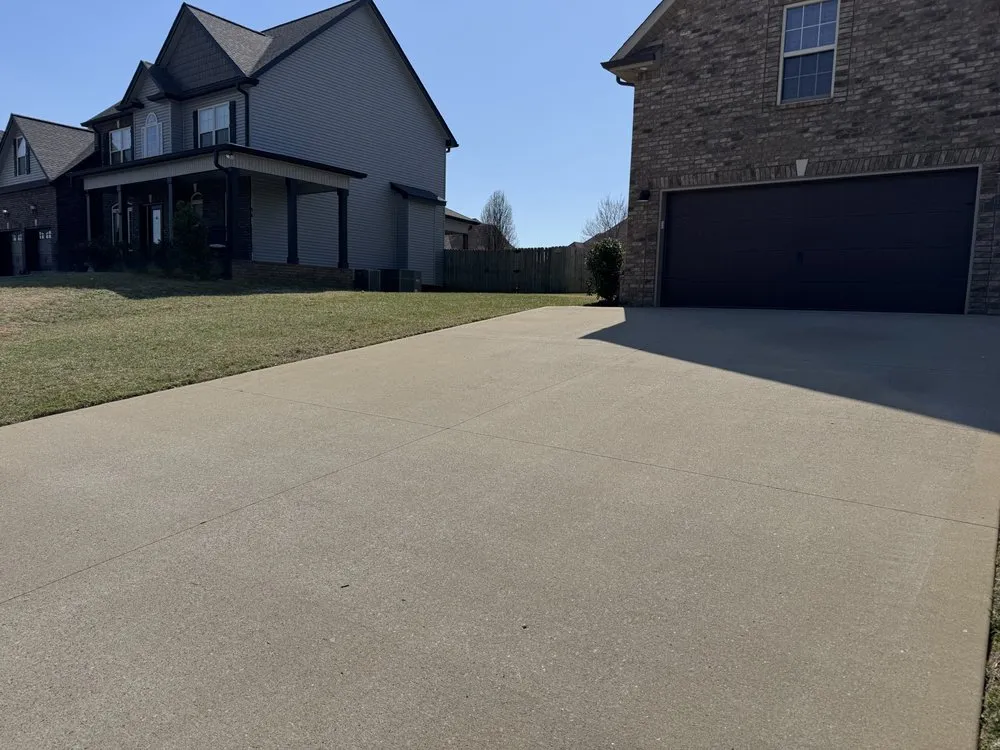Custom outdoor landscaping in Clarksville, TN - Kearns Lawn Care Services