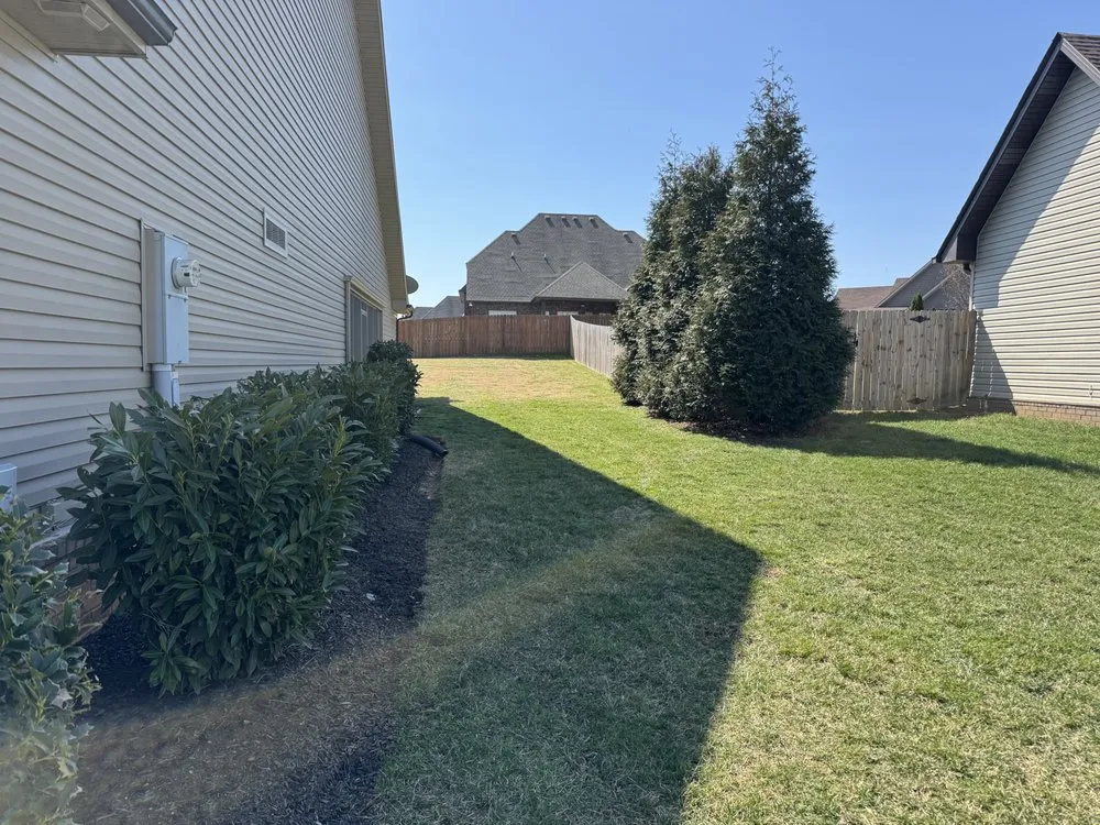 Local yard maintenance near you in Clarksville, TN by Kearns Lawn Care Services