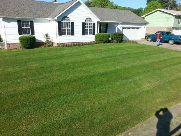 Affordable residential landscaping near you in Pekin, IL by Kedzior Lawn Care