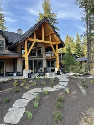 Keen Eye Landscaping Logo