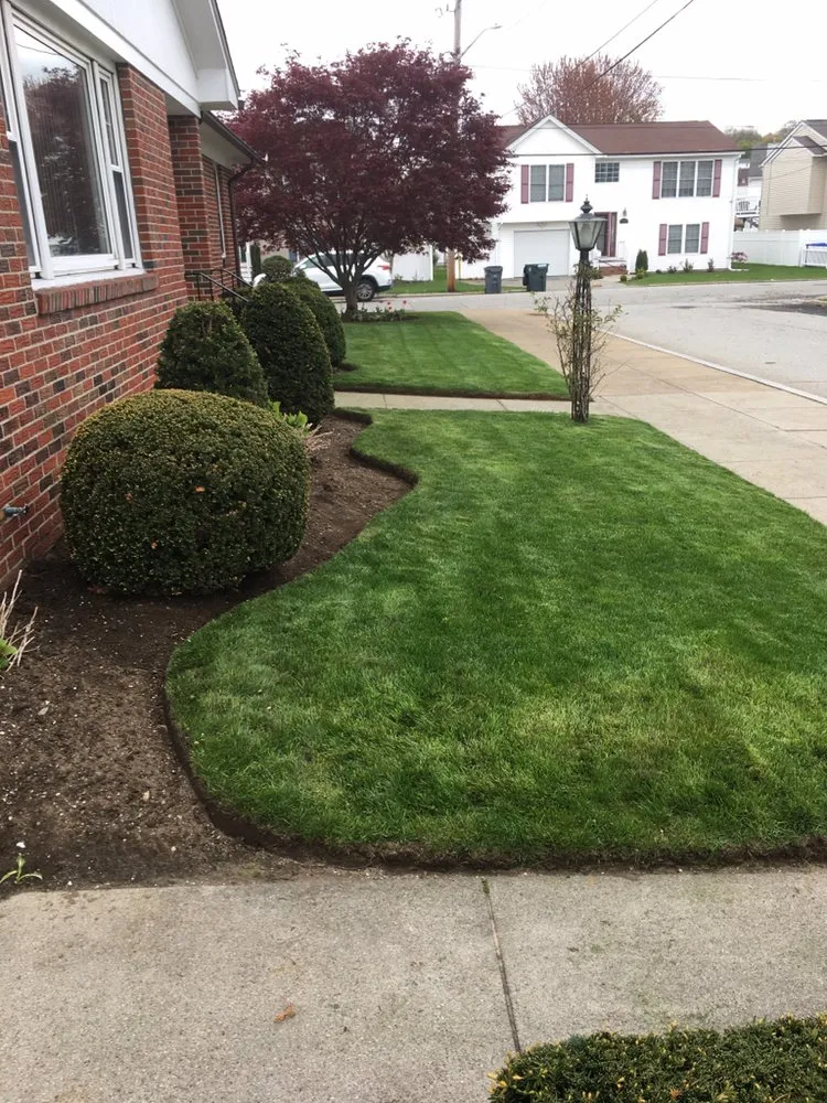 Reliable residential landscaping experts serving Providence, RI - Keen Grounds Maintenance