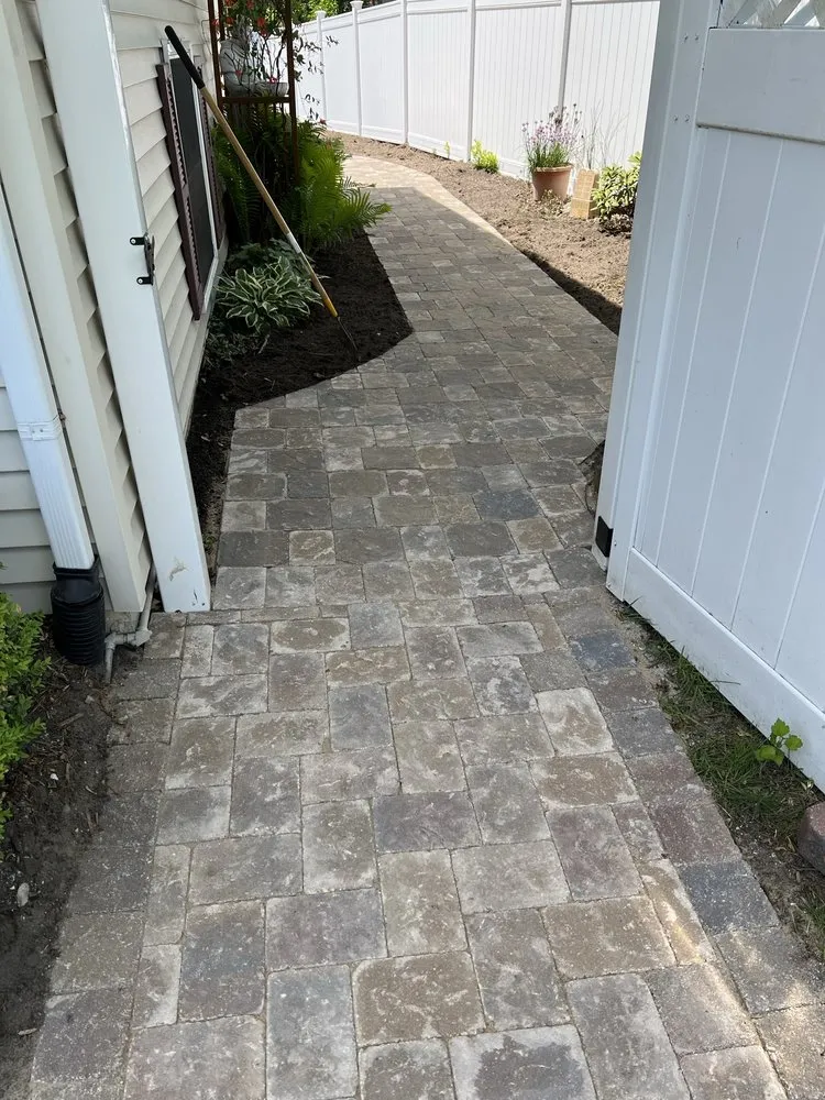 Custom residential landscaping in La Porte, IN - Keene's Landscaping