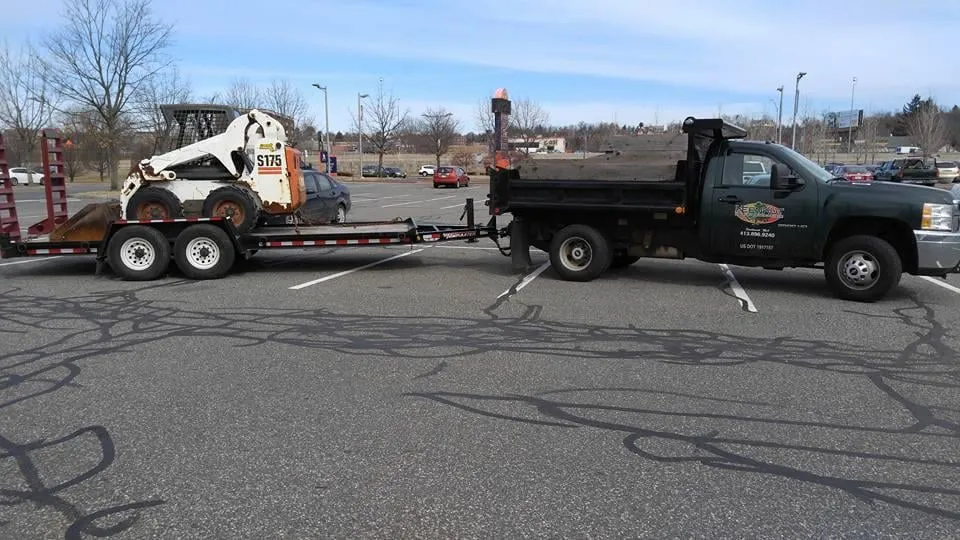 Top-rated lawn mowing service experts serving Southwick, MA - KeenKut Landscaping