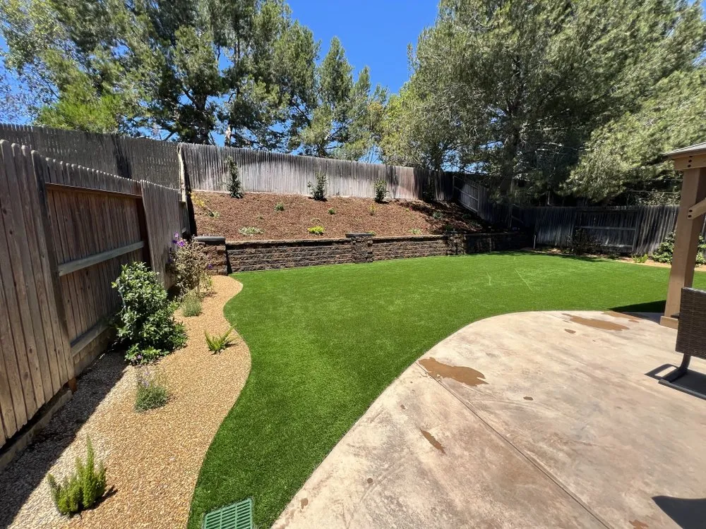 Reliable landscaping services in Ventura, CA by Keep It Clean Landscape
