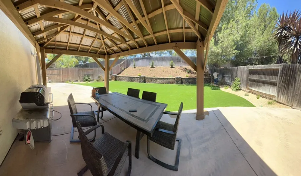 Local lawn mowing service with custom design in Ventura, CA by Keep It Clean Landscape