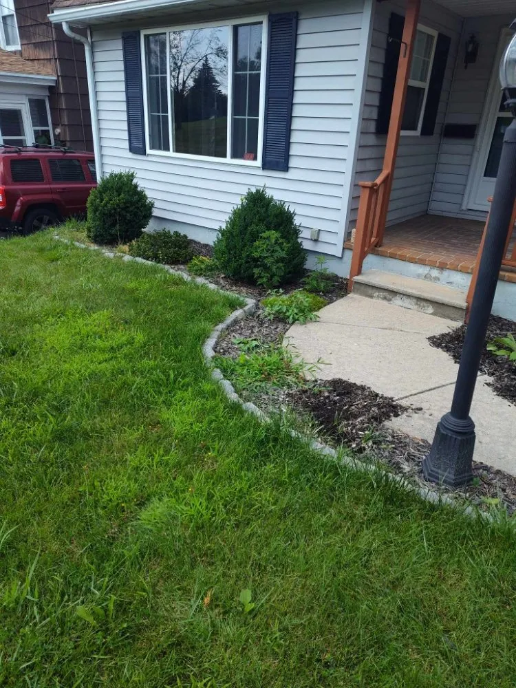Custom landscape installation in Syracuse, NY - Keep It Clean Lawn Care