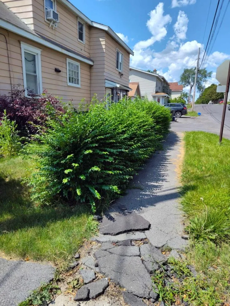 Professional lawn mowing service for outdoor upgrades across Syracuse, NY - Keep It Clean Lawn Care