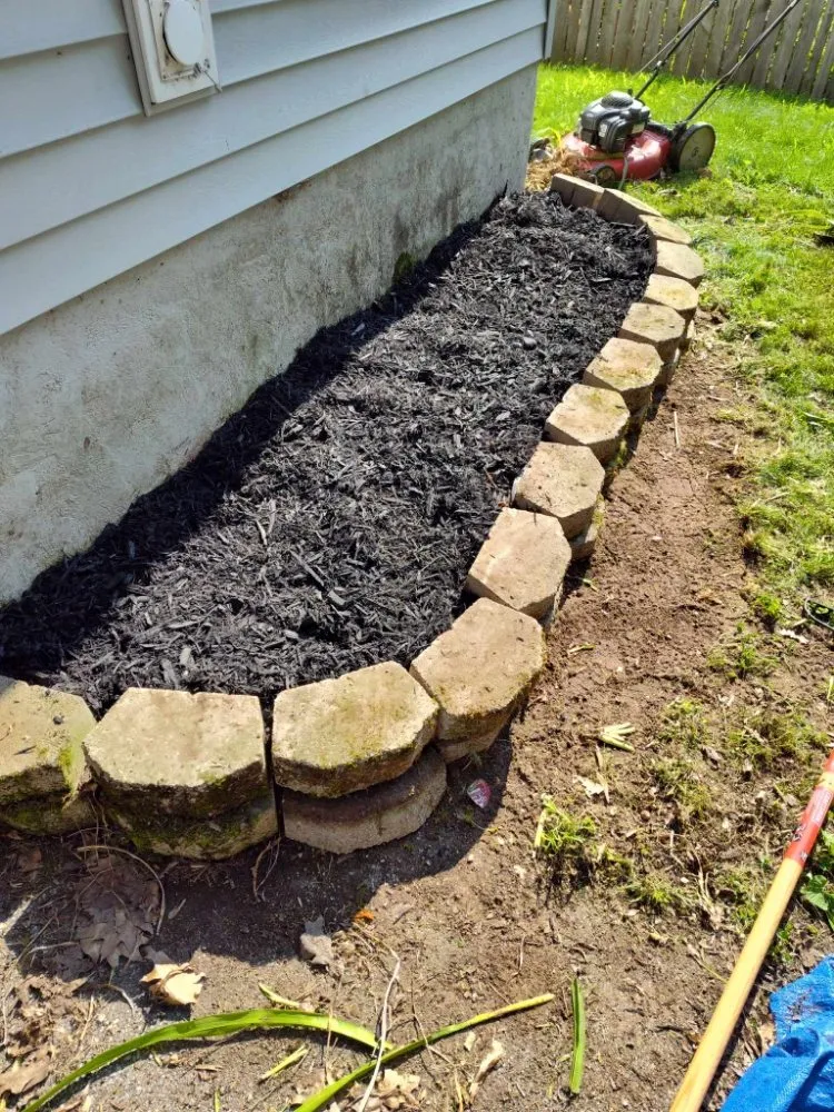 Top-rated landscaping services for beautiful yards across Syracuse, NY - Keep It Clean Lawn Care