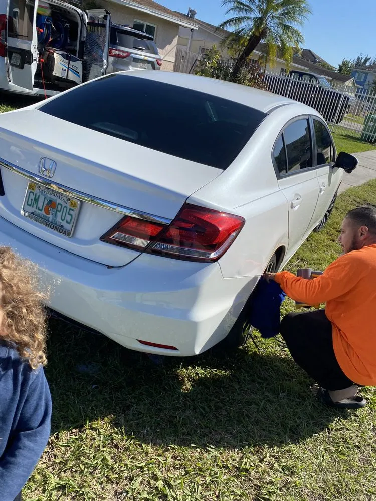 Local lawn mowing service experts serving Miami, FL - Keep It Clean Property Maintenance