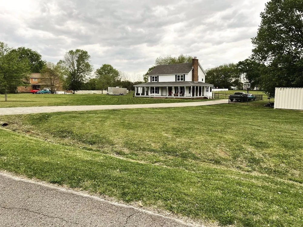 Affordable yard maintenance for outdoor upgrades in Fayetteville, TN by Keep It Cut Landscaping