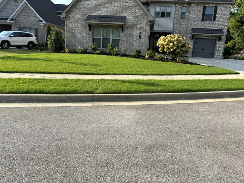 Expert yard cleanup service experts serving Fayetteville, TN - Keep It Cut Landscaping