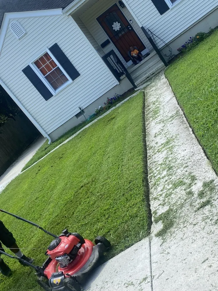 Affordable landscaping services for residential properties in Portsmouth, VA by Keep It Cut Landscaping