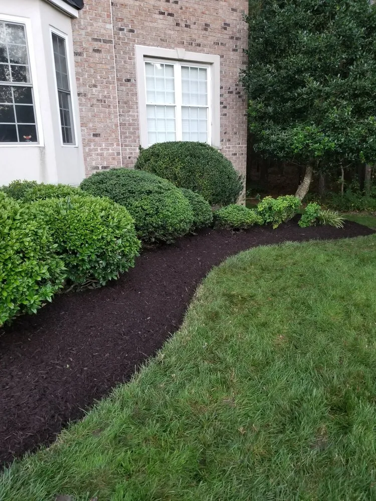 Affordable garden landscaping experts serving Richmond, VA - Keep It Cut Lawn Service