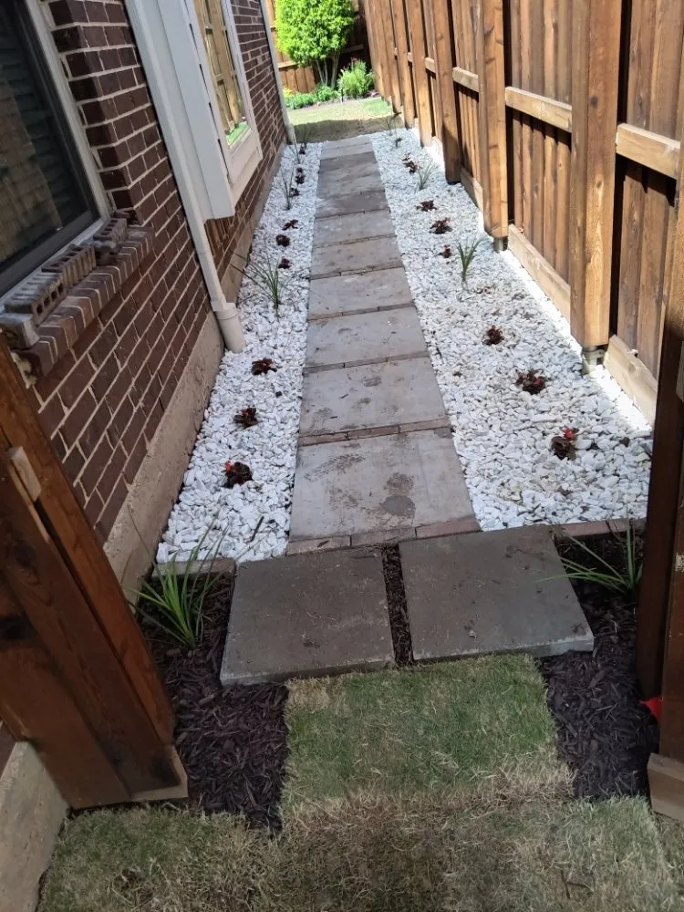 Professional landscape design in Lakeside, TX - Keep It Green lawncare & Landscape