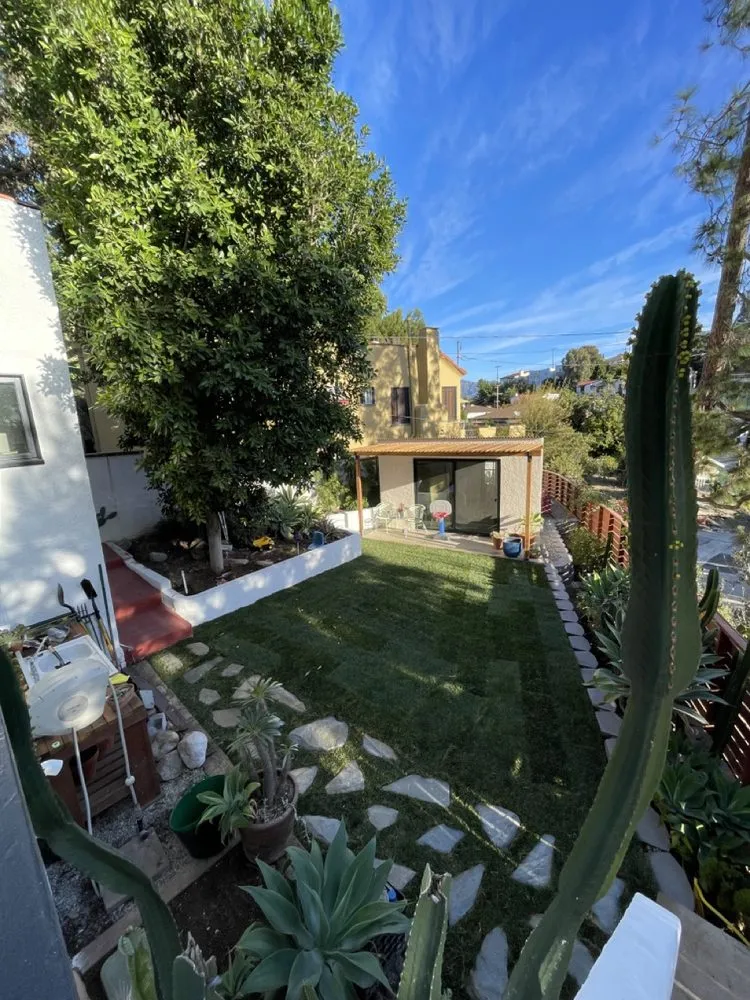 Top-rated garden landscaping in South Los Angeles, CA by Keep It Leafy