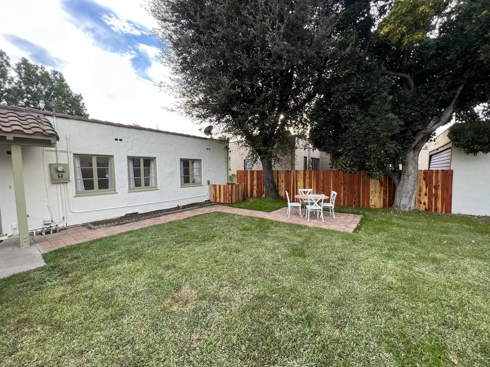 Top-rated garden landscaping in South Los Angeles, CA by Keep It Leafy