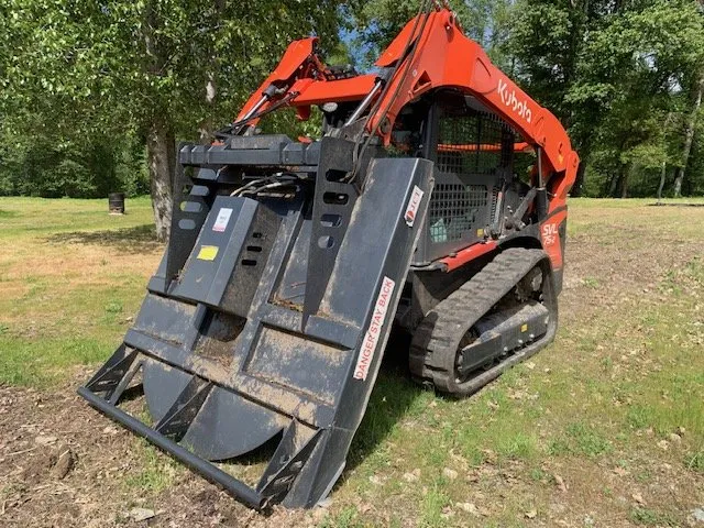 Expert lawn care service with custom design across Grants Pass, OR - Keep It Local Excavation & Land Management