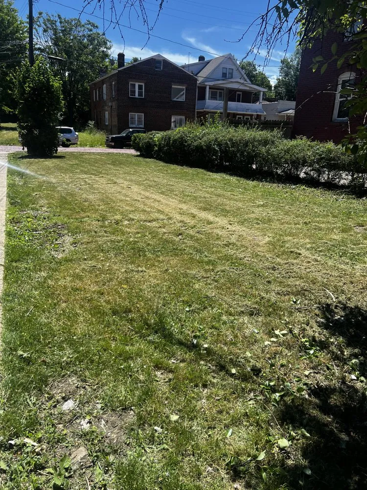 Top-rated lawn care service for homes across Garfield Heights, OH - Keep It Moving Landscaping