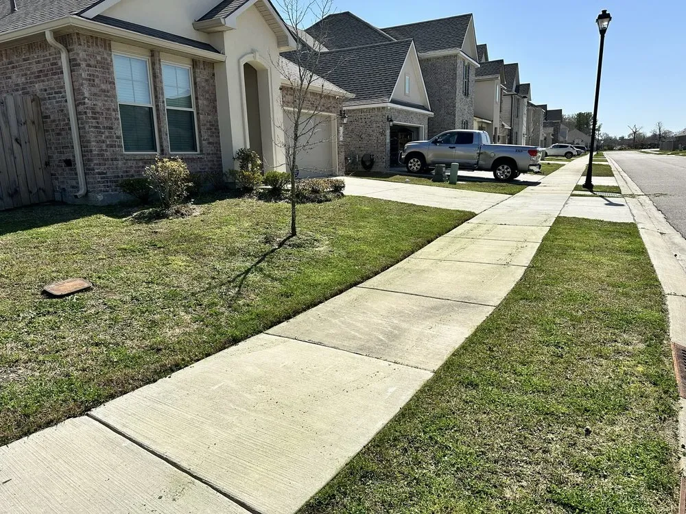 Custom lawn mowing service experts serving Prairieville, LA - Keep It Tended & Cultivated