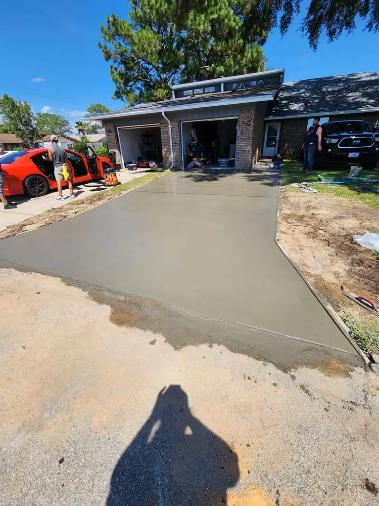 Expert yard cleanup service experts serving Crestview, FL - Keep It Wet