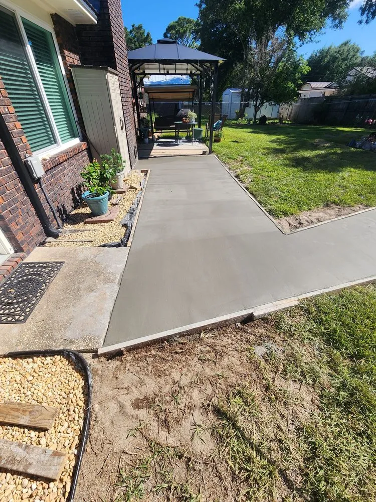 Custom landscape installation in Crestview, FL - Keep It Wet