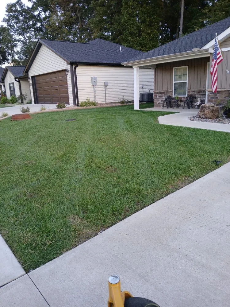 Custom lawn mowing service experts serving Chaffee, MO - Keeper of the Greens