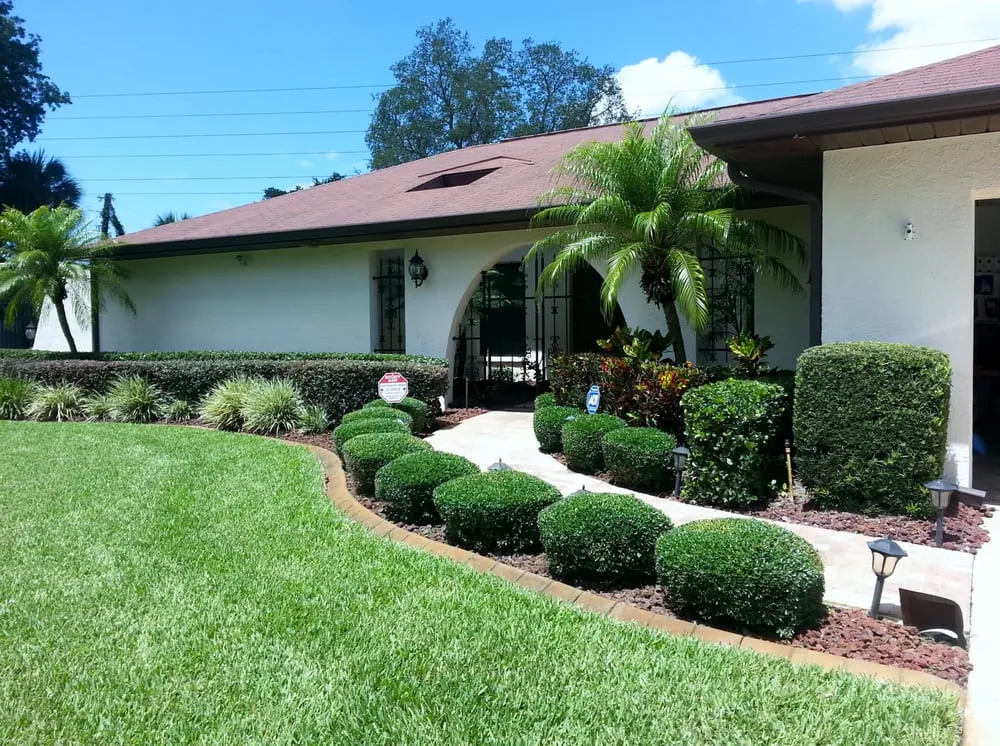 Top-rated yard maintenance for outdoor upgrades across Tampa Bay, FL - Keepers of the Green