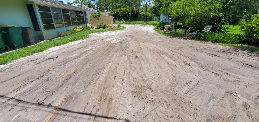 Trusted lawn care service experts serving Fort Myers, FL - Keepin' Dirty