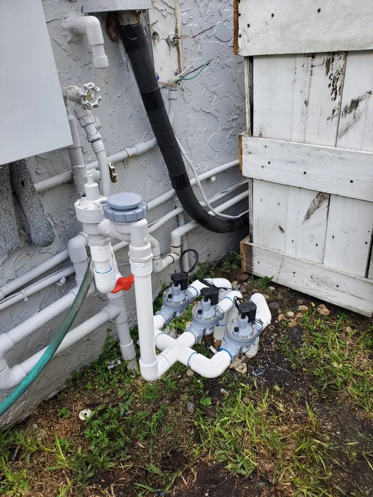 Local landscape design with custom design in Coral Springs, FL by Keeping iT Green