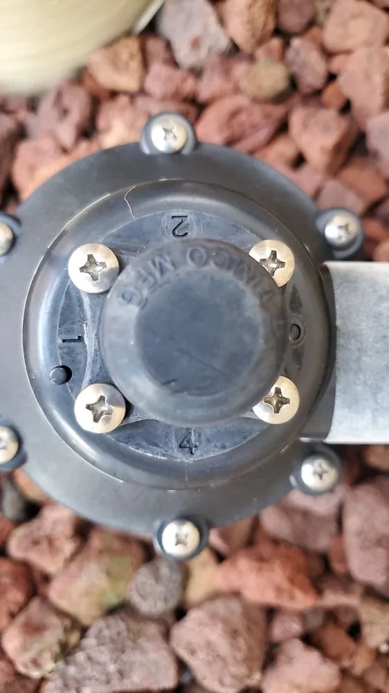 Custom lawn care service experts serving Coral Springs, FL - Keeping iT Green