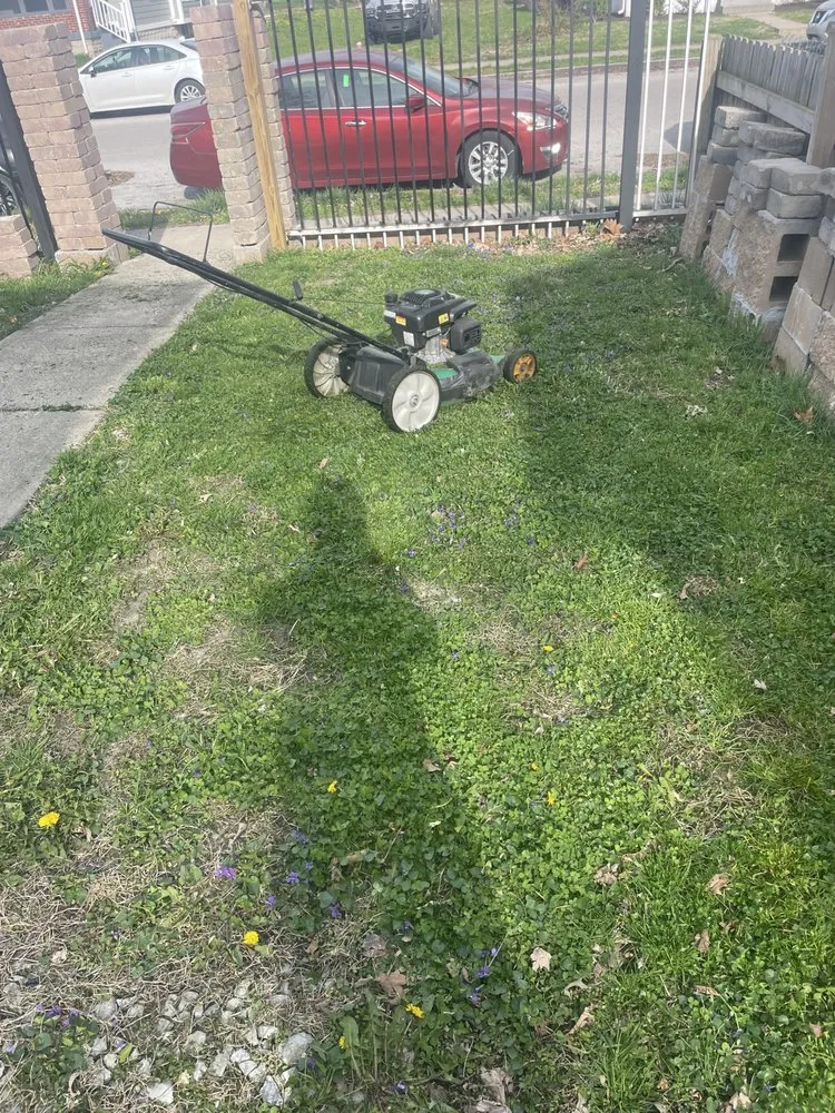 Affordable lawn care service in Indianapolis, IN by Keeping It Green