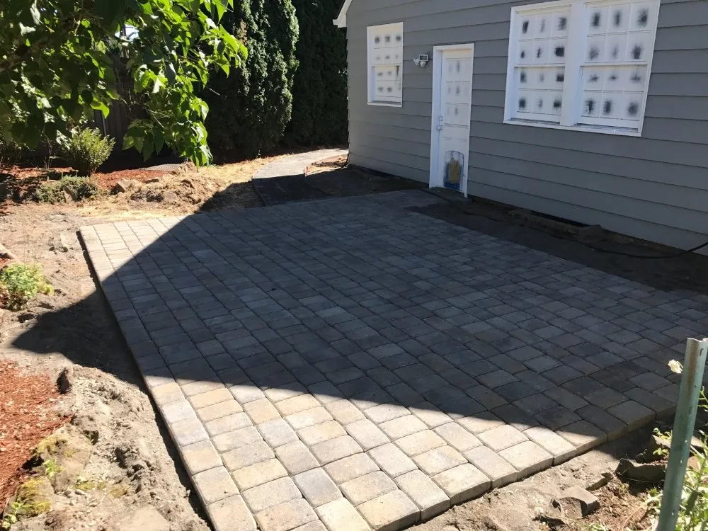 Affordable garden landscaping in Salem, OR by Keeping Up With the Jones