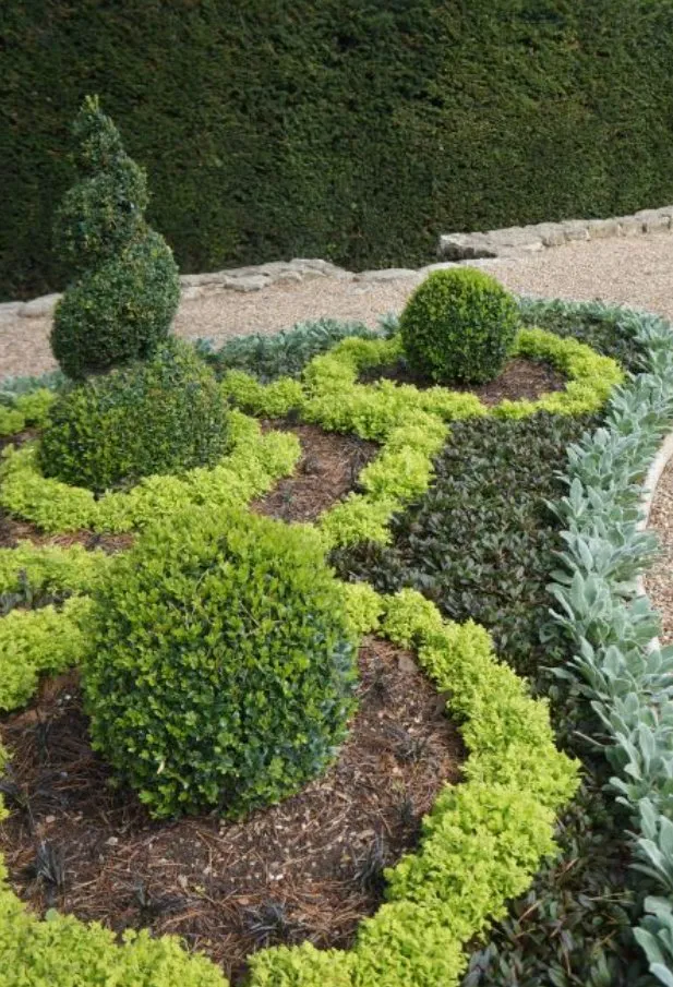 Expert lawn mowing service with custom design across Fairfield Glade, TN - Keithan's Services