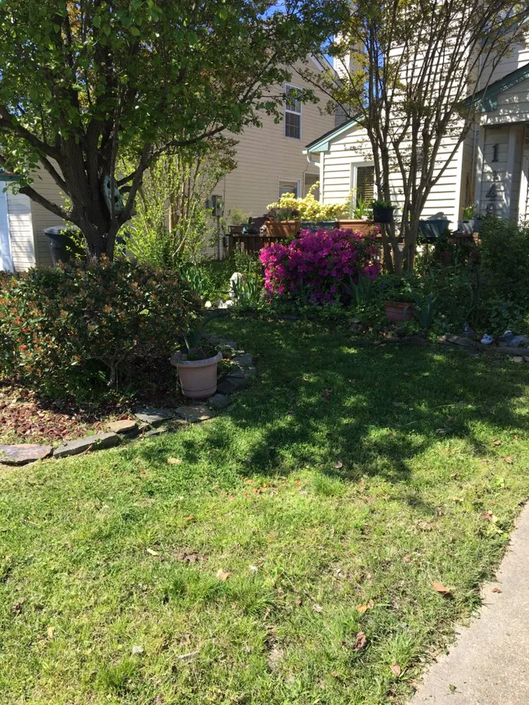 Affordable garden landscaping for homes in Norfolk, VA by Keith's All Year Round Services