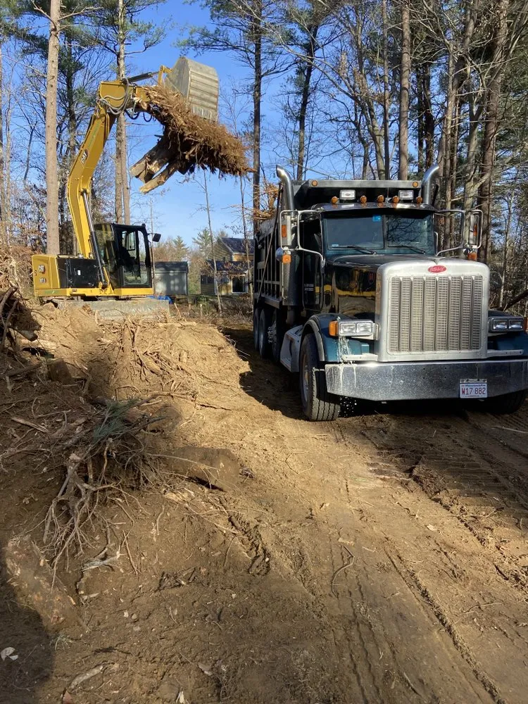 Custom lawn care service experts serving Plymouth, MA - Kellaband Construction