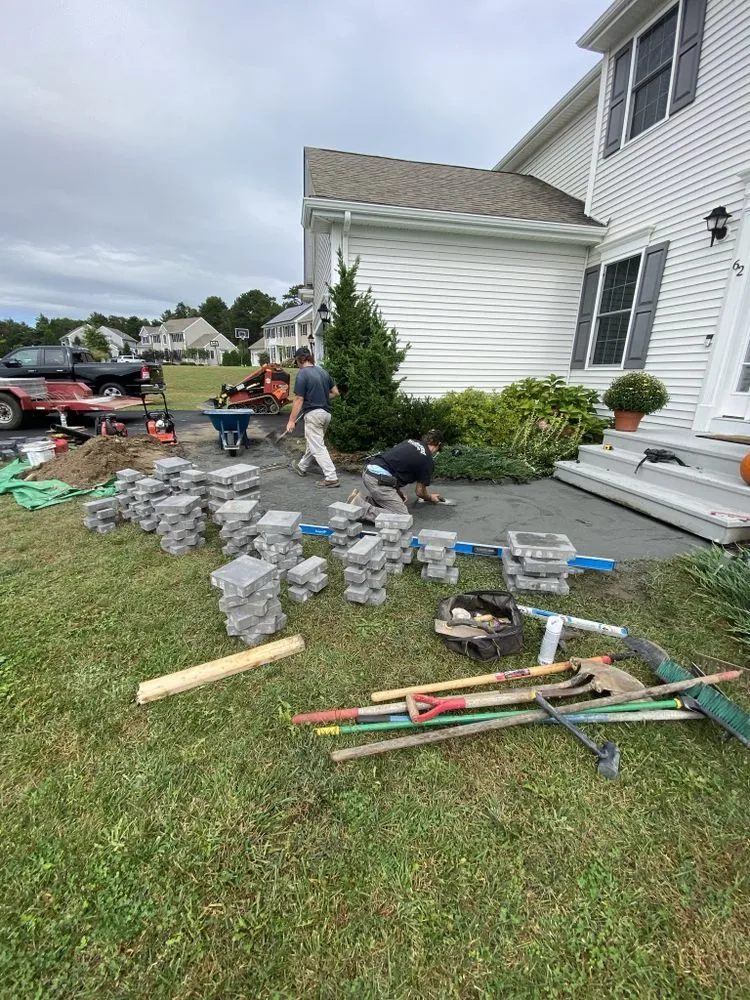 Local yard maintenance for outdoor upgrades in Plymouth, MA by Kellaband Construction